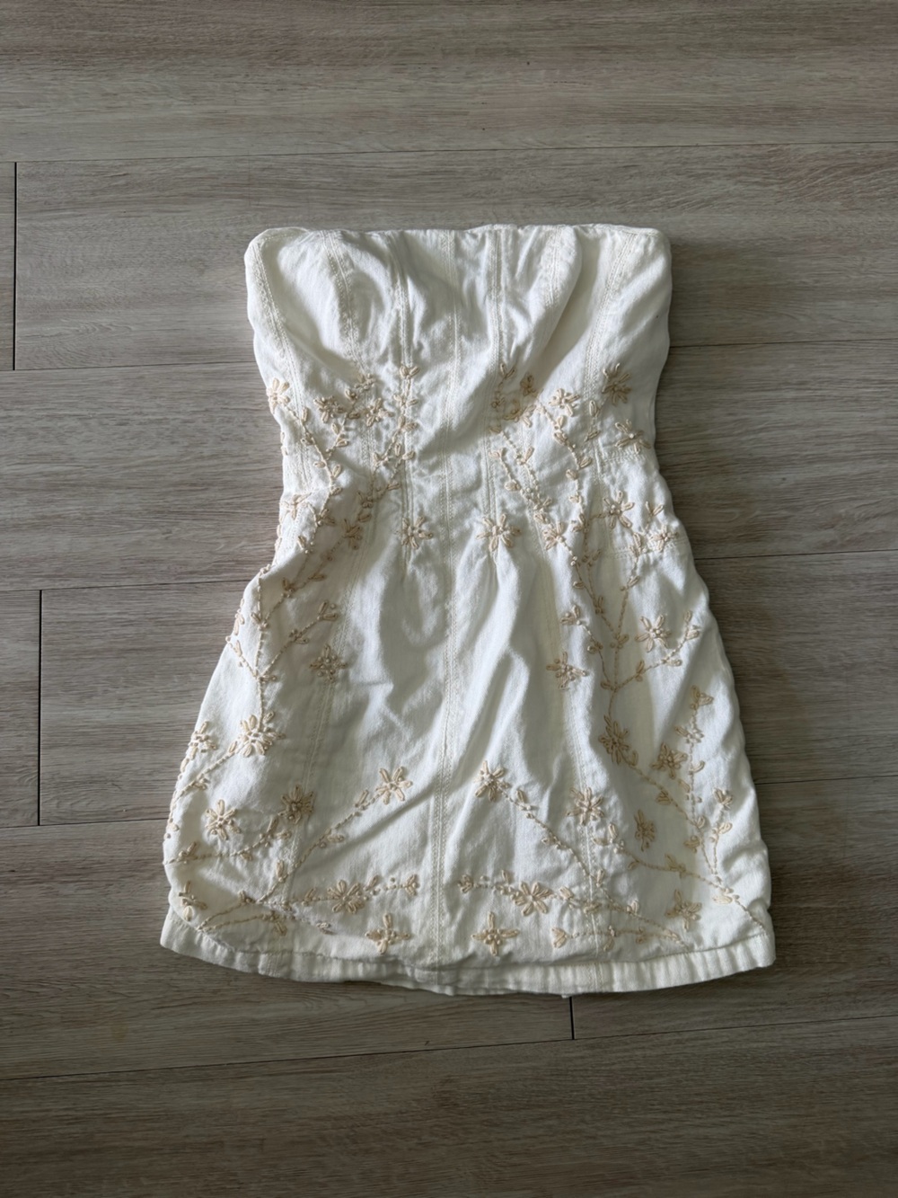 Free People Embroidered White Floral Mini Skirt xs
